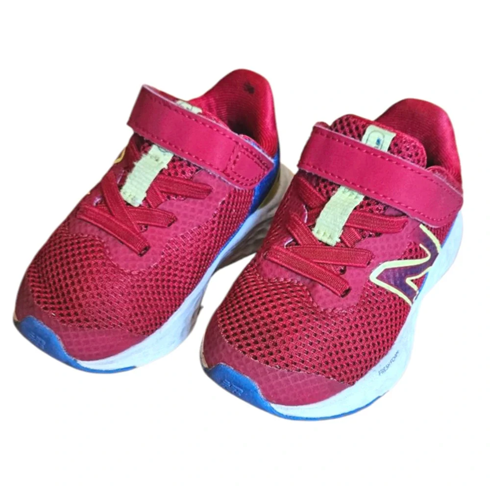 New Balance Arishi Sneakers Shoes Hook and Loop Red Toddler Boy's Size 5
